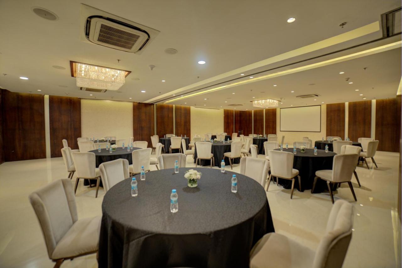Goldfinch Hotel Mumbai Kültér fotó